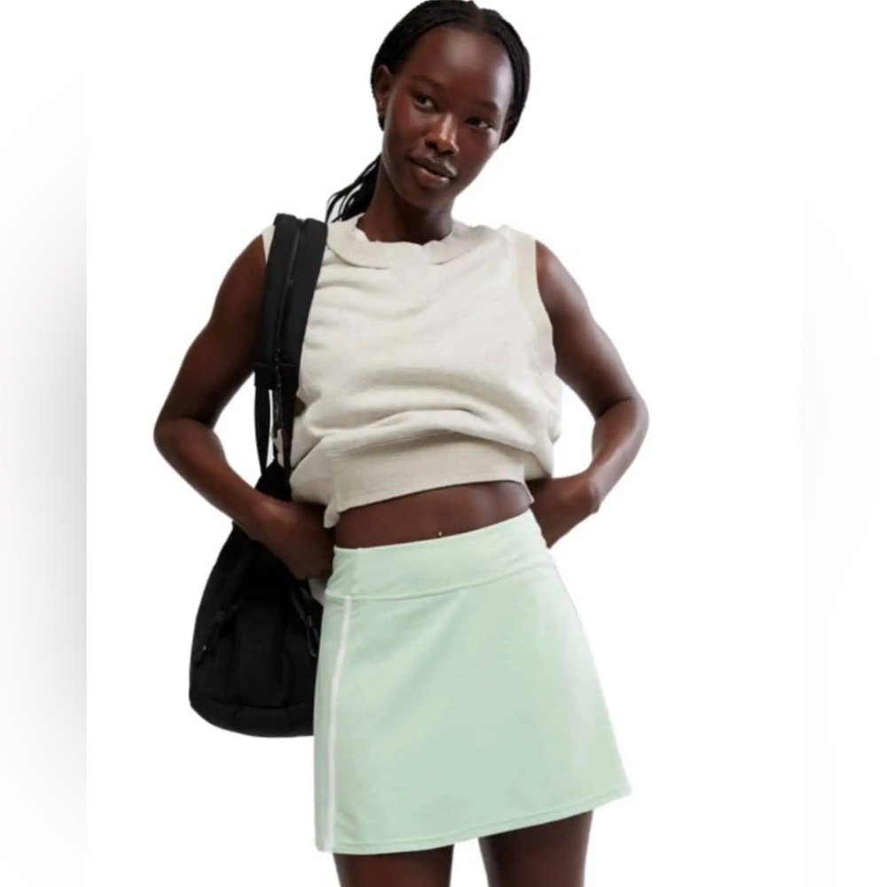 NWOT FP Movement Never Better Volleyball skirt size medium pistachio casual yoga - Picture 2 of 8